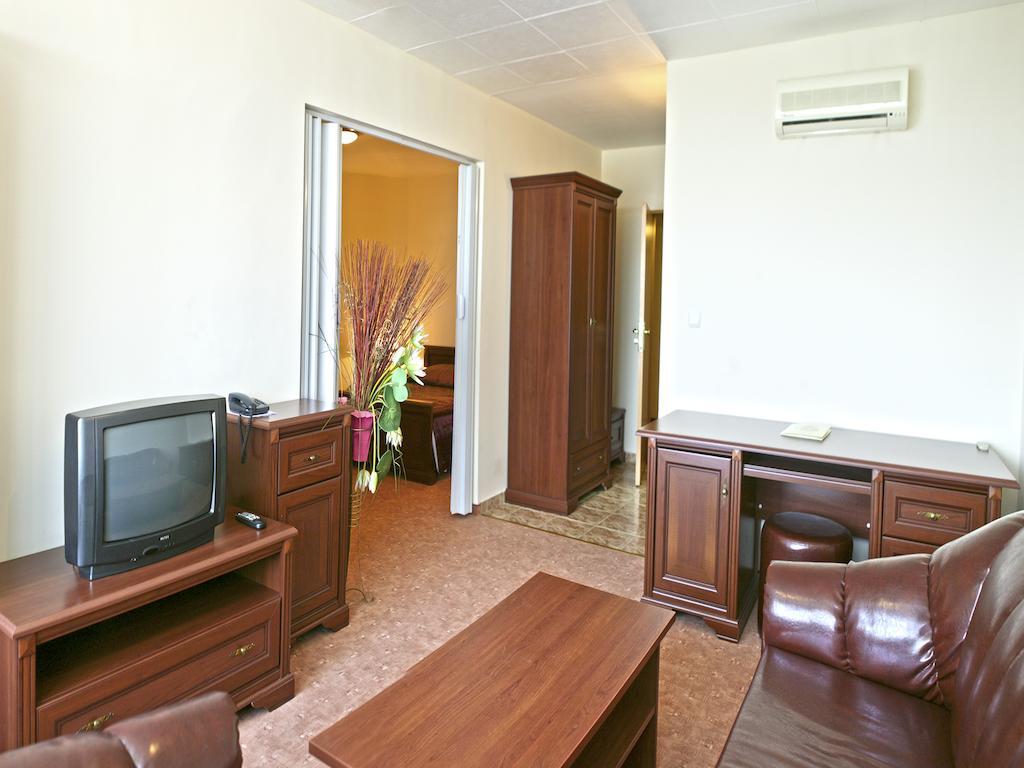 Hotel Bulgaria Dobrich Bilik gambar
